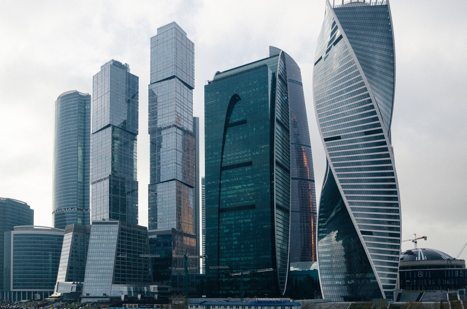 join-us-fall-2017-as-we-help-entrepreneurs-in-moscow-launch-global-startups hero image