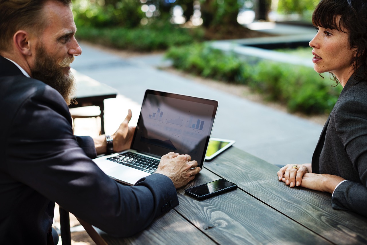 13-investor-pitch-secrets-you-need-to-know hero image