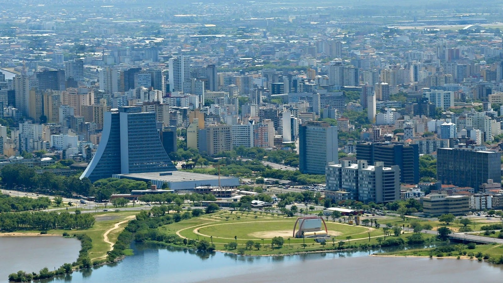 it-is-time-to-build-the-future-applications-now-open-to-founder-institute-porto-alegre-virtual-2021 hero image