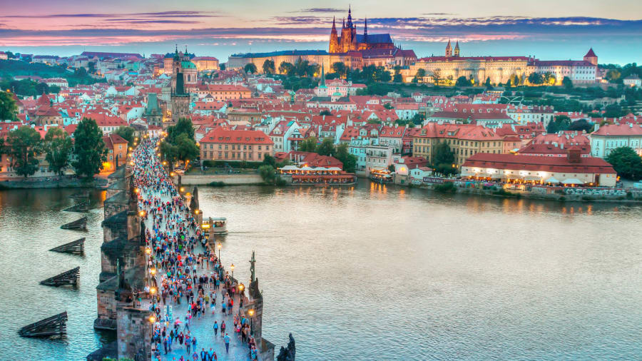 silicon-valley-based-founder-institute-officially-launches-new-startup-program-in-prague hero image