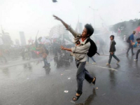 the-similarity-between-protesters-startups hero image