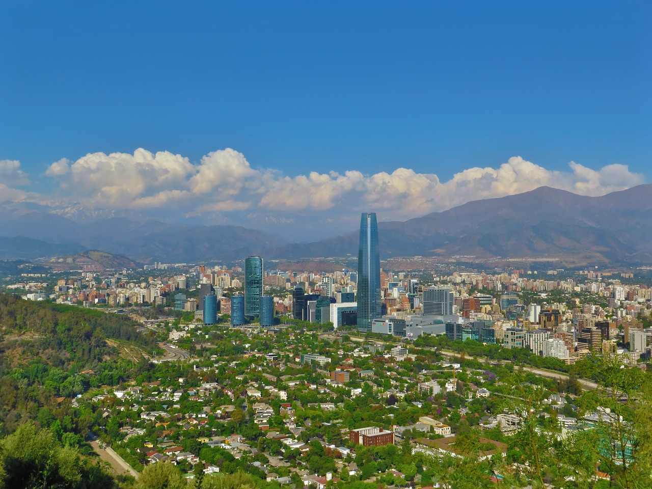 join-us-in-2017-as-we-help-entrepreneurs-in-santiago-launch-global-startups hero image
