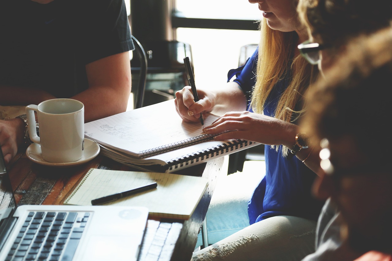 how-to-build-a-product-people-love-insights-from-phil-libin hero image