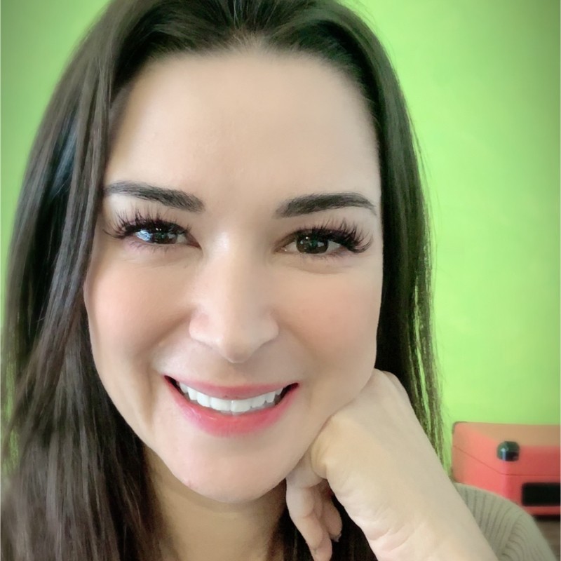 Emília Chagas