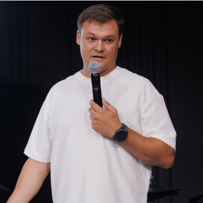 Maksim Leukhin