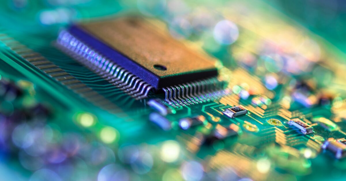 Rapid Adoption of Chinese AI Models Poses National Security Risks