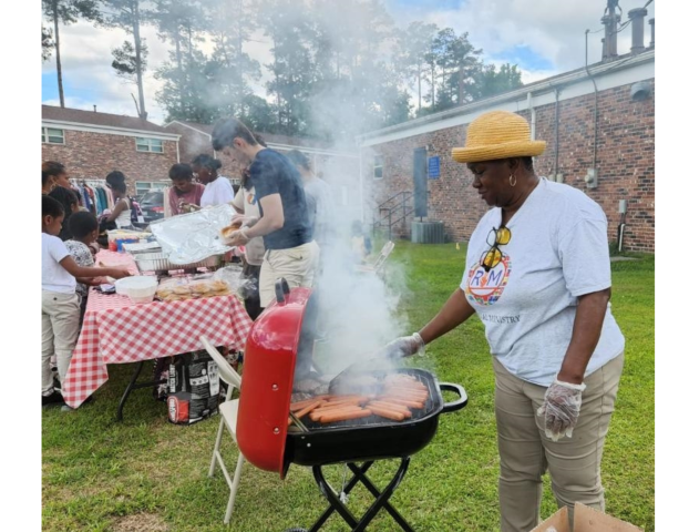 Nonprofit and Organization Photo  (205299)