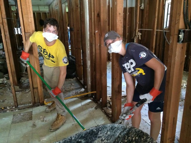 Nonprofit and Organization Photo  (71153)