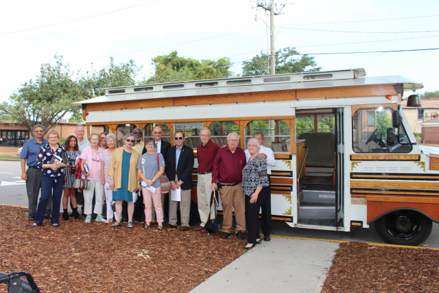 Nonprofit and Organization Photo  (118111)