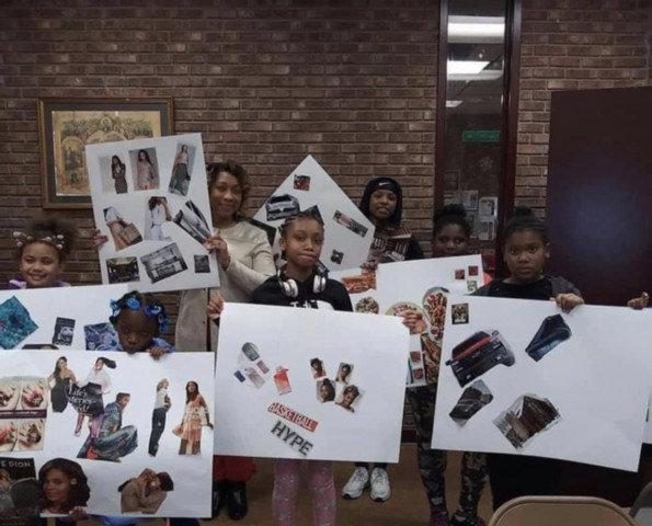 Nonprofit and Organization Photo  (170402)