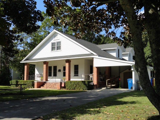 Agency Photo  (94405)