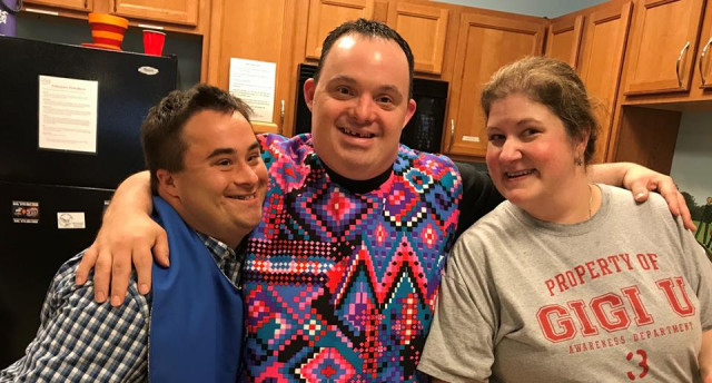 Agency Photo  (115998)