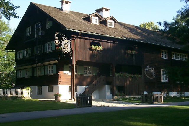 Agency Photo  (196223)