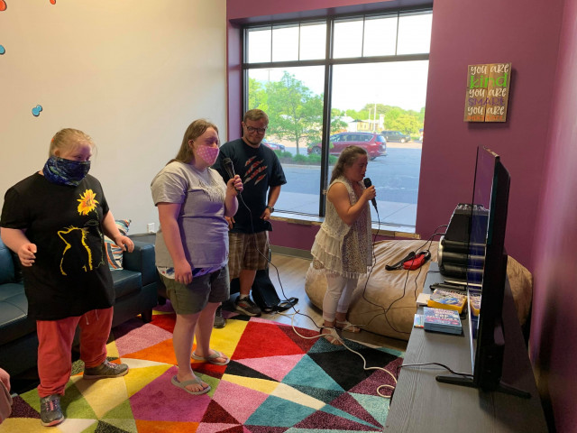 Agency Photo  (170617)