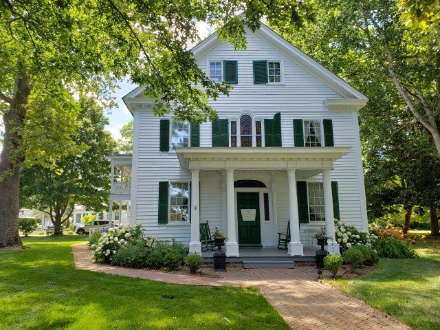 Agency Photo  (261420)