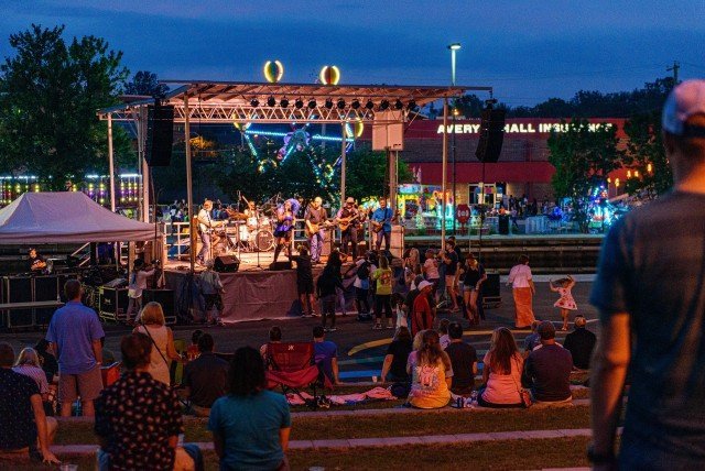 Agency Photo  (261643)