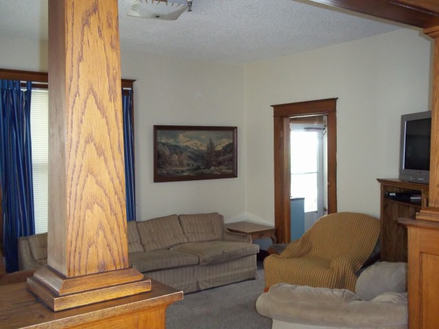 Agency Photo  (112366)