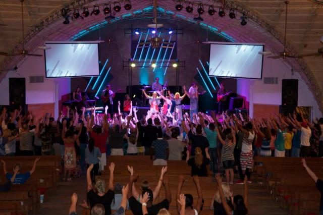 Agency Photo  (130426)