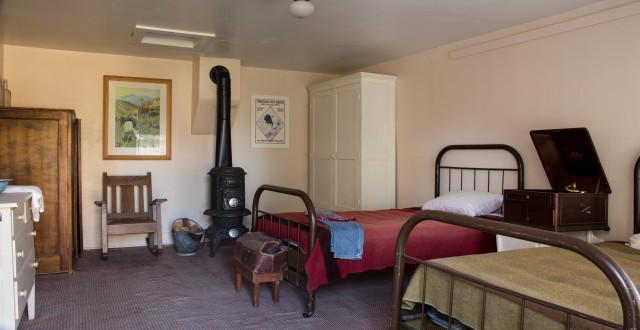 Agency Photo  (66029)