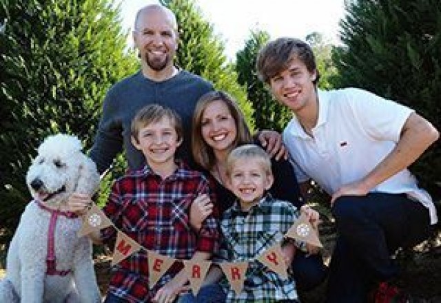 Agency Photo  (72392)