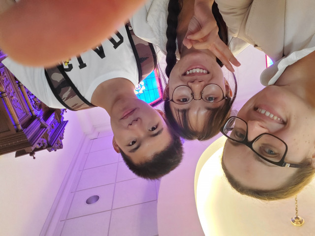 Agency Photo  (152472)