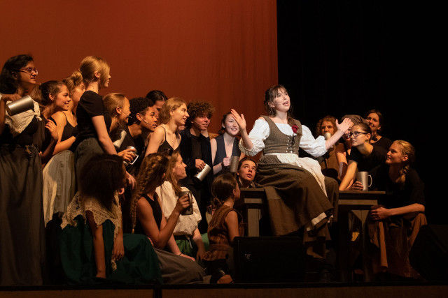 Agency Photo  (143053)