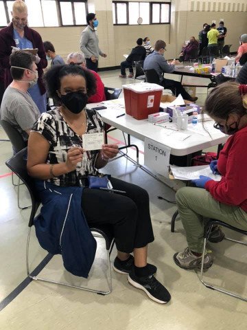 Agency Photo  (252115)