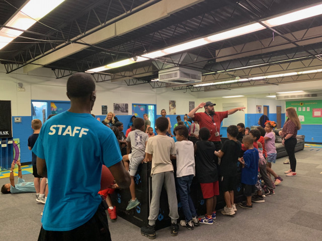 Agency Photo  (140100)