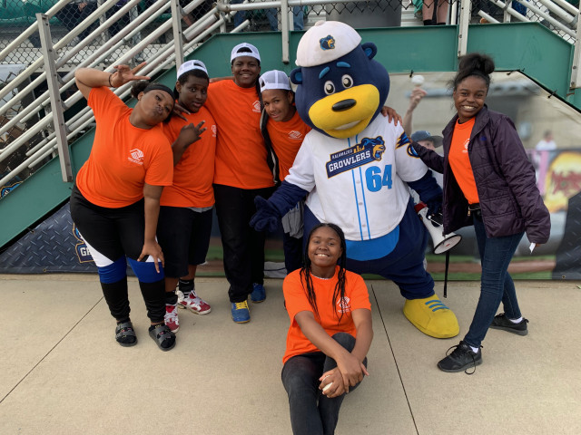 Agency Photo  (140099)