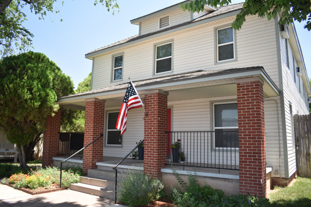 Agency Photo  (151002)