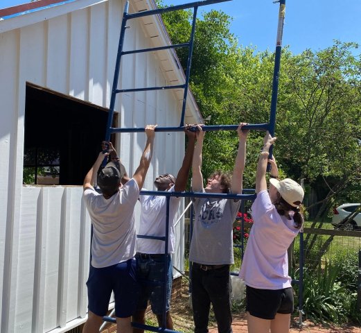 Agency Photo  (250142)