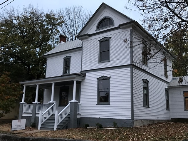 Agency Photo  (96098)