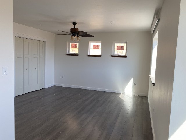 Agency Photo  (244719)