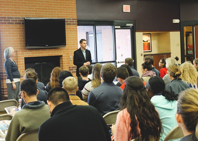 Agency Photo  (44023)