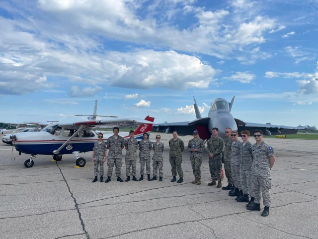 Agency Photo  (195381)