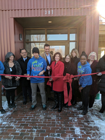 Agency Photo  (140851)