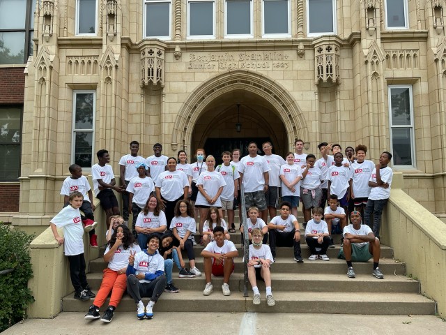 Agency Photo  (182433)