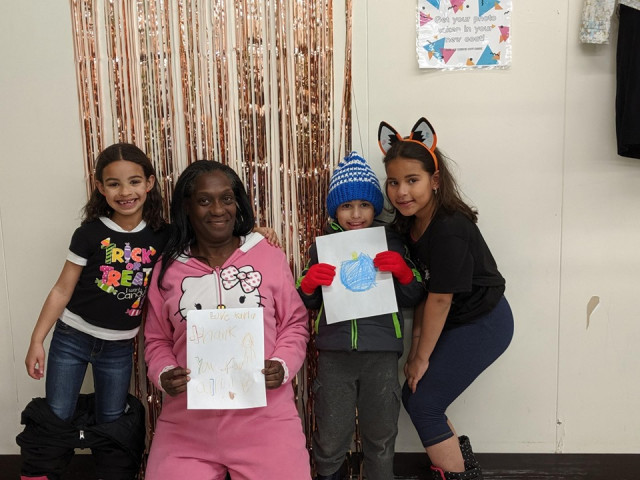 Nonprofit Photo  (144655)