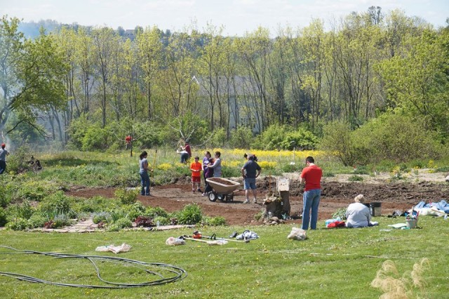 Nonprofit Photo  (108354)