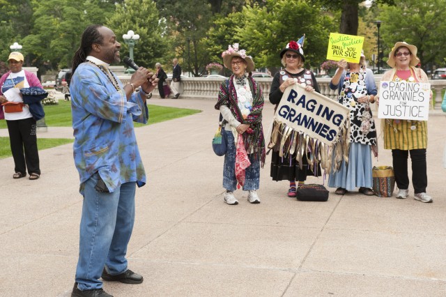 Nonprofit Photo  (95924)