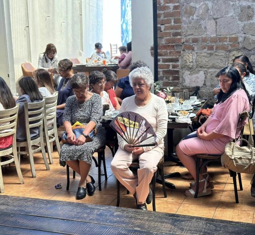 Agency Photo  (257377)