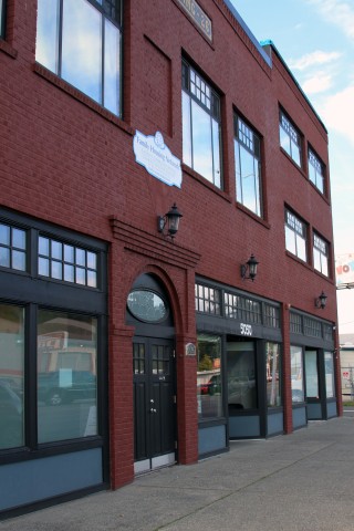 Agency Photo  (207752)