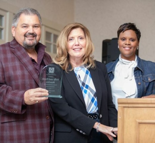 Agency Photo  (271518)