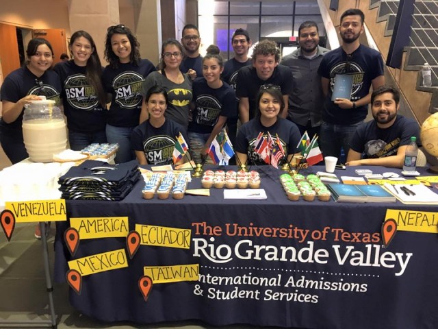 Agency Photo  (70647)