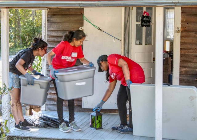 Agency Photo  (104165)