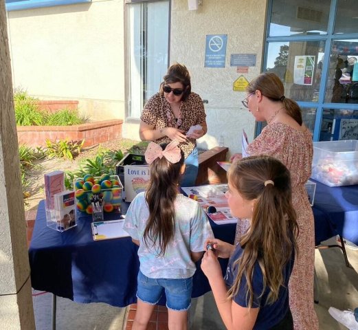 Agency Photo  (270783)