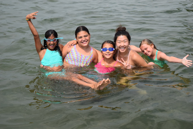 Nonprofit Photo  (126645)