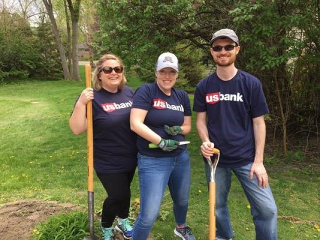 Nonprofit Photo  (113845)