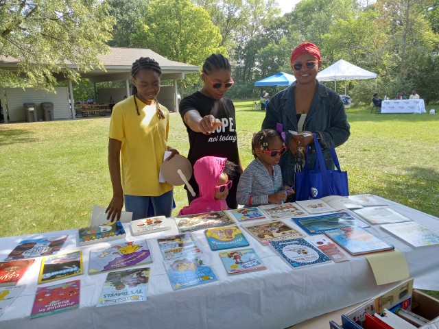 Nonprofit Photo  (210848)