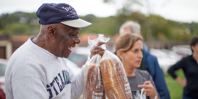 Nonprofit Photo  (77157)